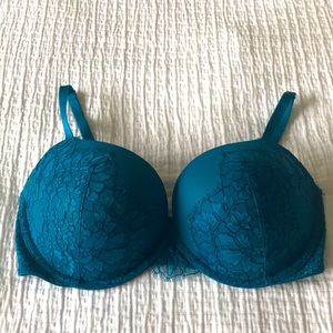 Victoria’s Secret Very Sexy Push Up 34DD